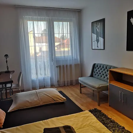 Hotello Apartmanhaz Es Panzio Zalaegerszeg Exterior photo