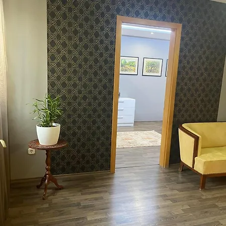 Hotello Apartmanhaz Es Panzio Zalaegerszeg Exterior photo