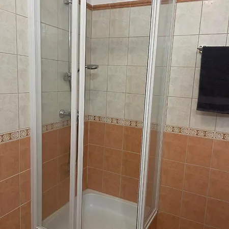 Hotello Apartmanhaz Es Panzio Zalaegerszeg Exterior photo