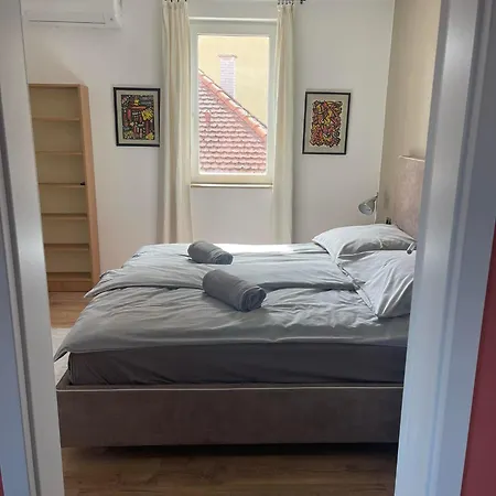 Hotello Apartmanhaz Es Panzio Zalaegerszeg Exterior photo