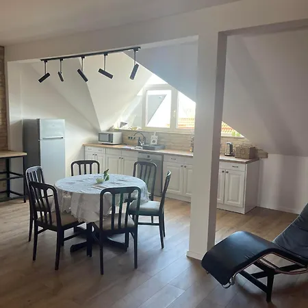 Hotello Apartmanhaz Es Panzio Zalaegerszeg Exterior photo