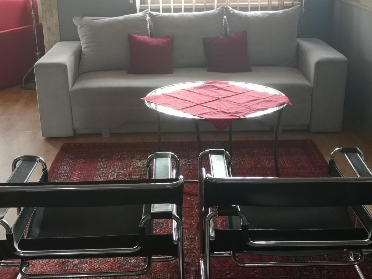 Hotello Apartmanhaz Es Panzio