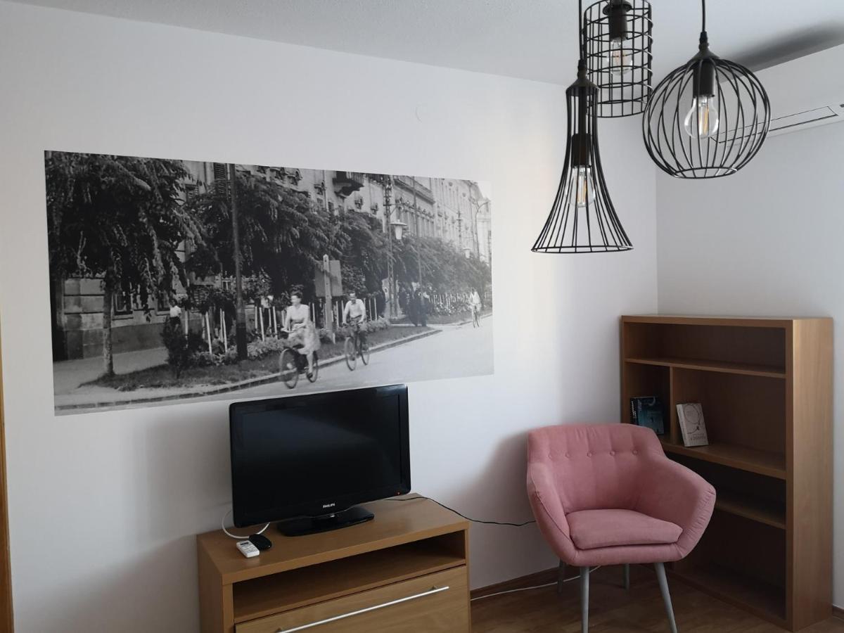 Apartment Hotello Apartmanhaz Es Panzio *