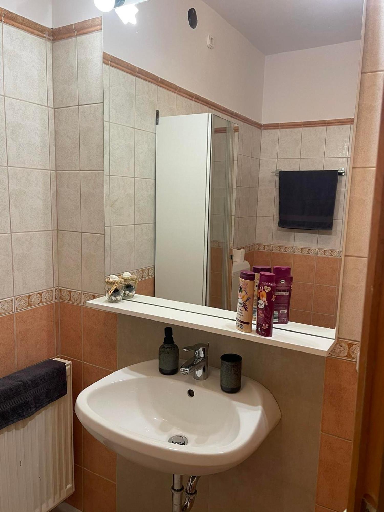 Hotello Apartmanhaz Es Panzio