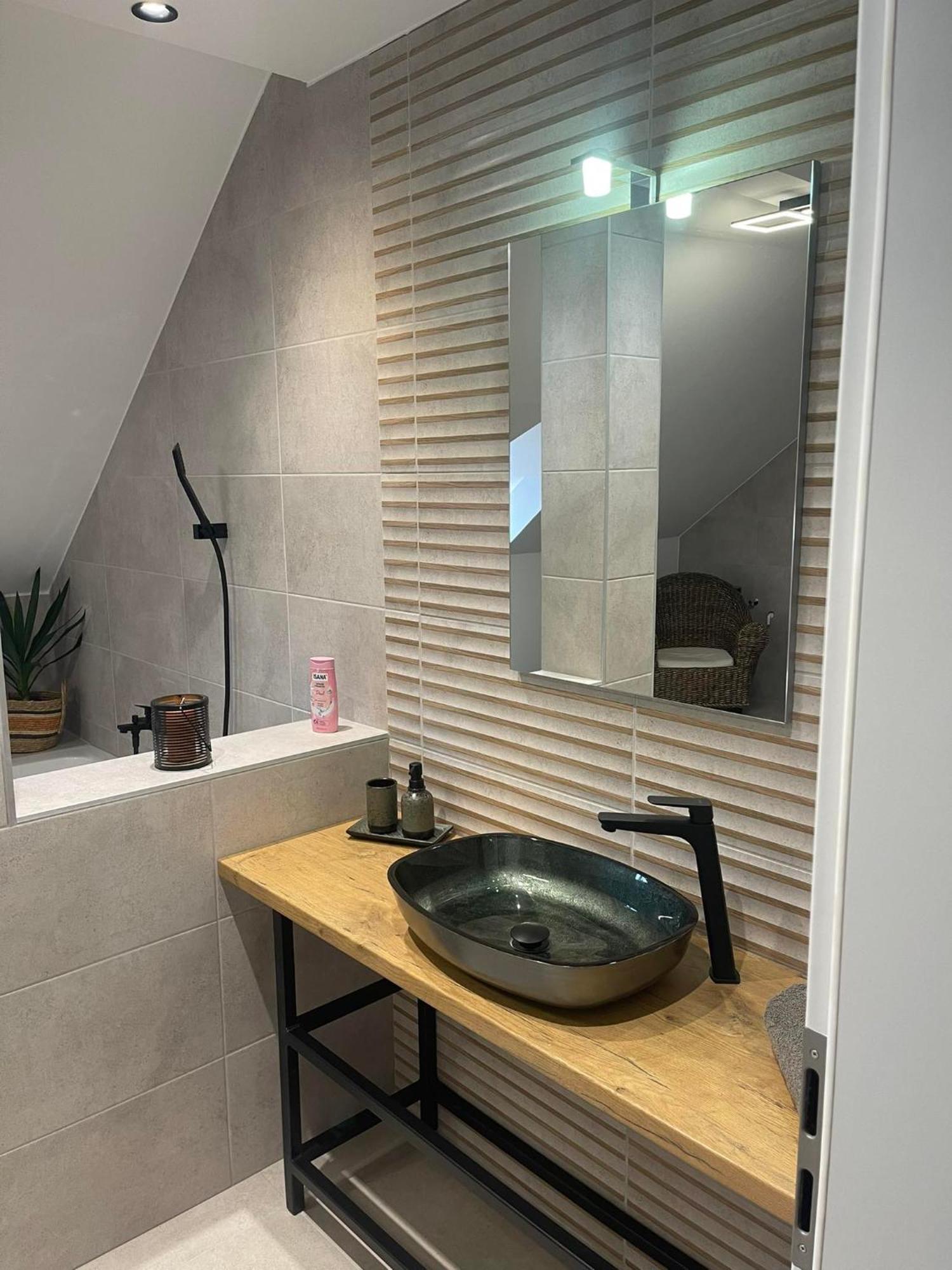 Hotello Apartmanhaz Es Panzio