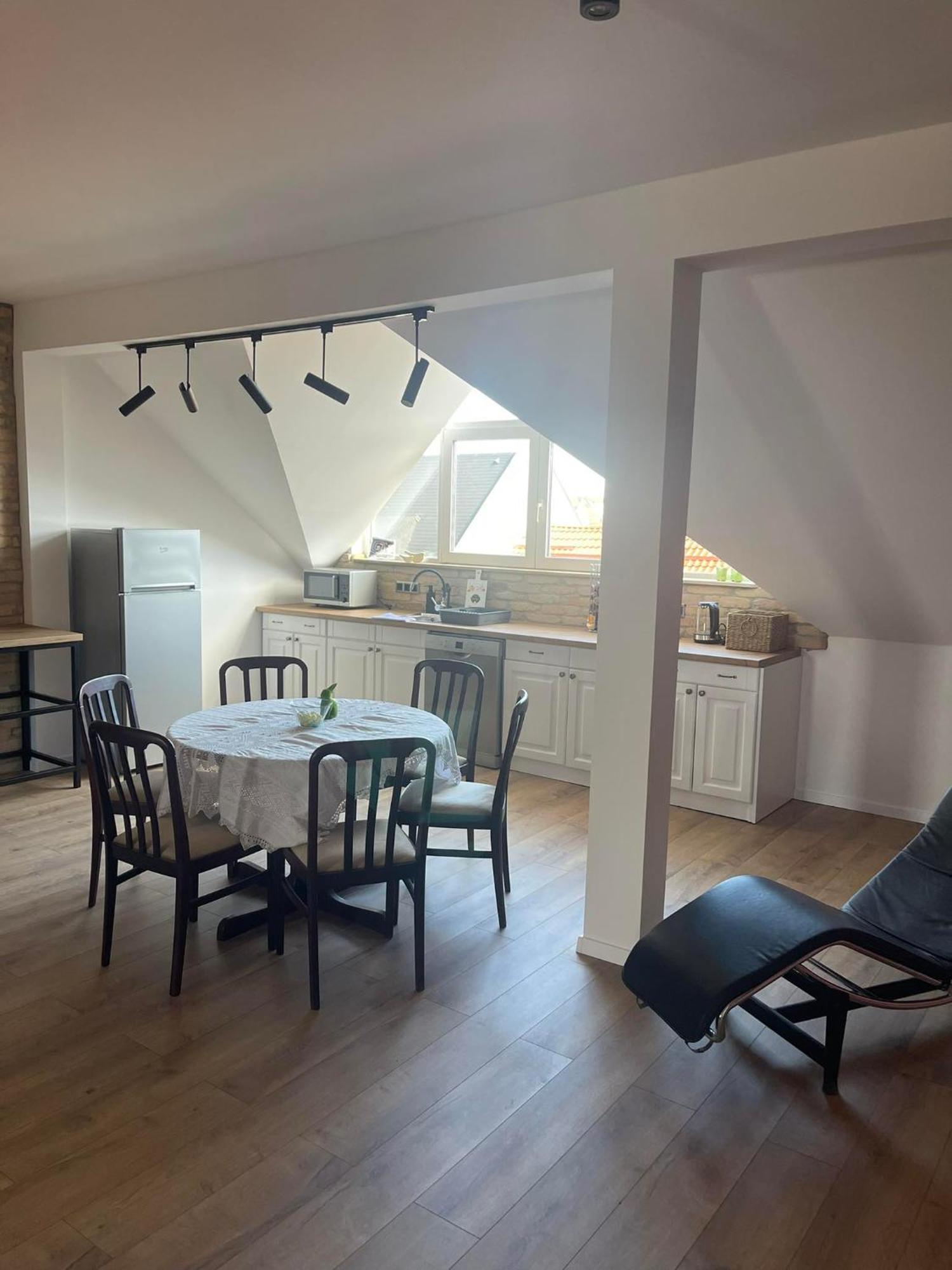 Hotello Apartmanhaz Es Panzio Apartment