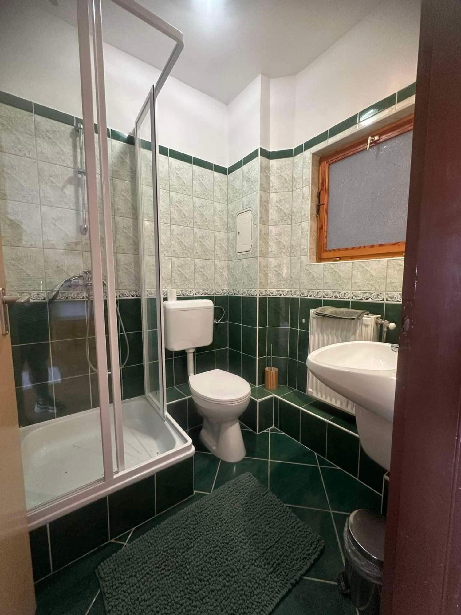 Hotello Apartmanhaz Es Panzio *