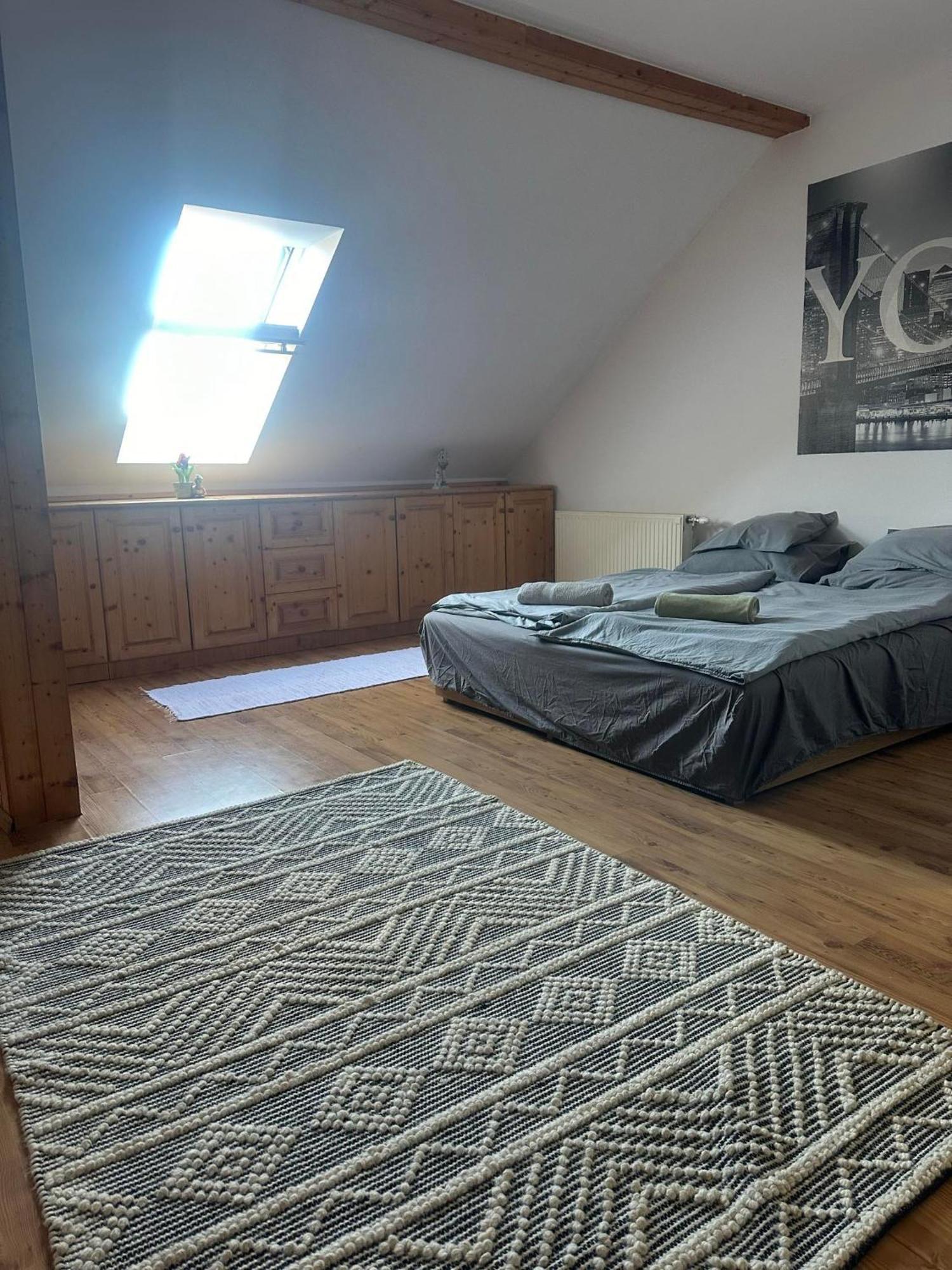 Hotello Apartmanhaz Es Panzio Zalaegerszeg